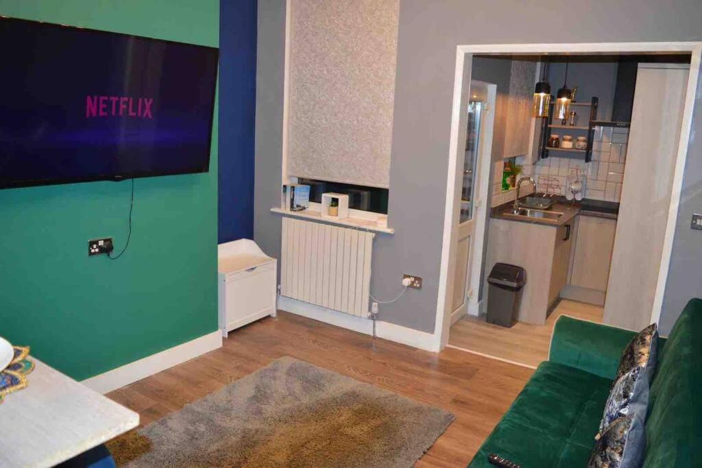 Villa Unique 4 Bed House In Derby Perfect For Contractors And Families Extérieur photo