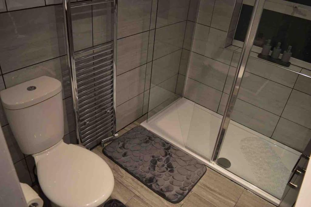 Villa Unique 4 Bed House In Derby Perfect For Contractors And Families Extérieur photo