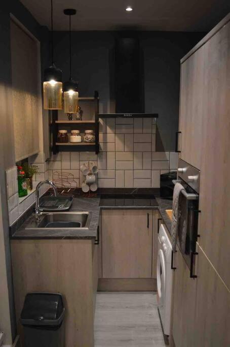 Villa Unique 4 Bed House In Derby Perfect For Contractors And Families Extérieur photo